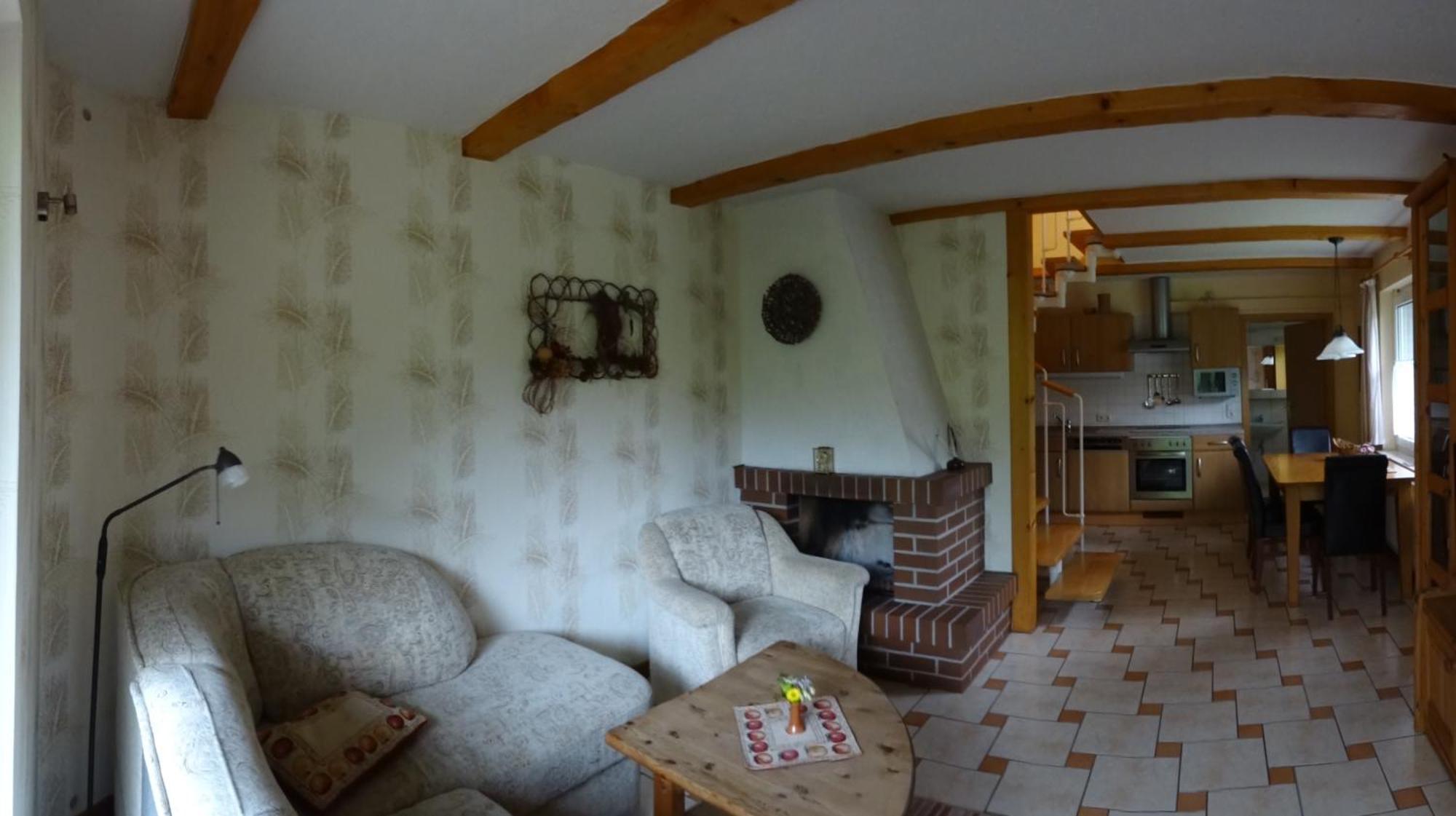 Ferienhaus Im Urigen Garten Bzw Eulenhaus ツィングシュト エクステリア 写真