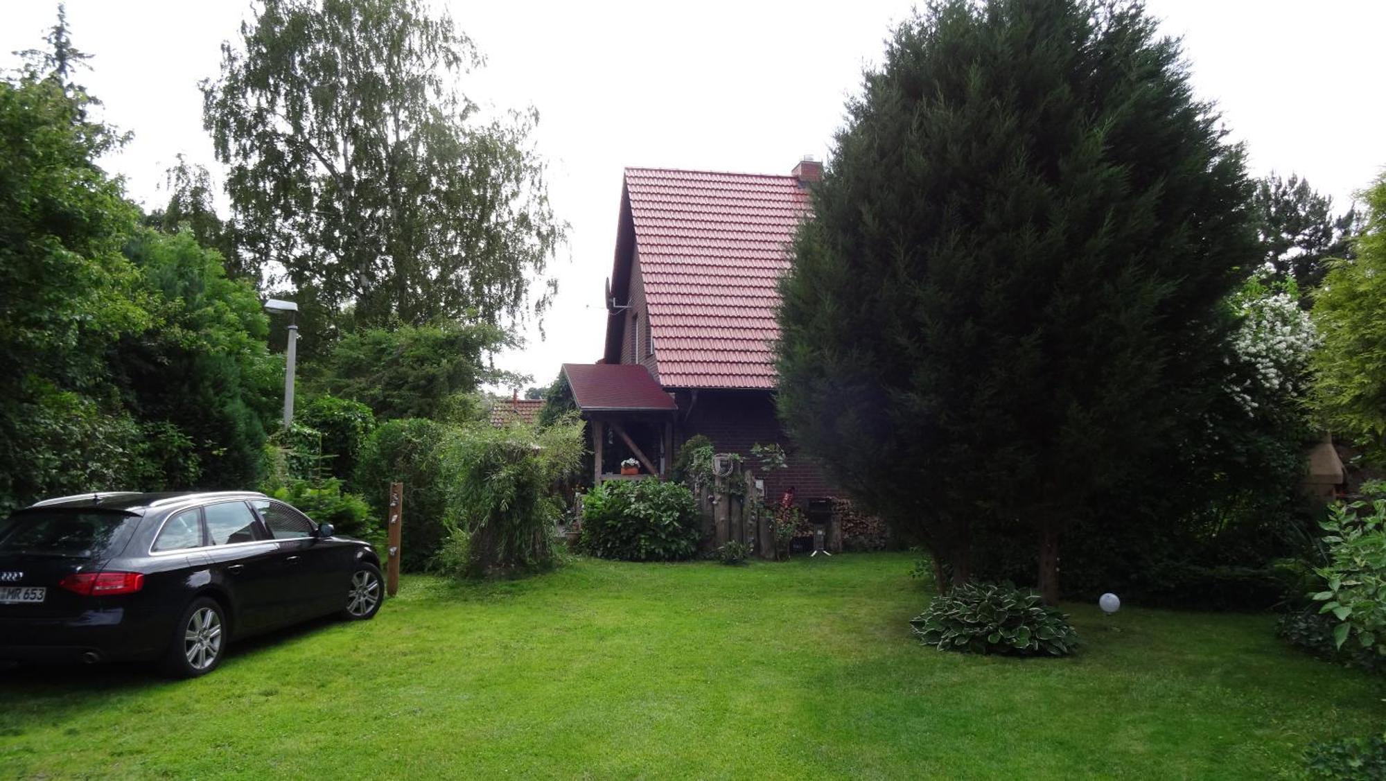 Ferienhaus Im Urigen Garten Bzw Eulenhaus ツィングシュト エクステリア 写真